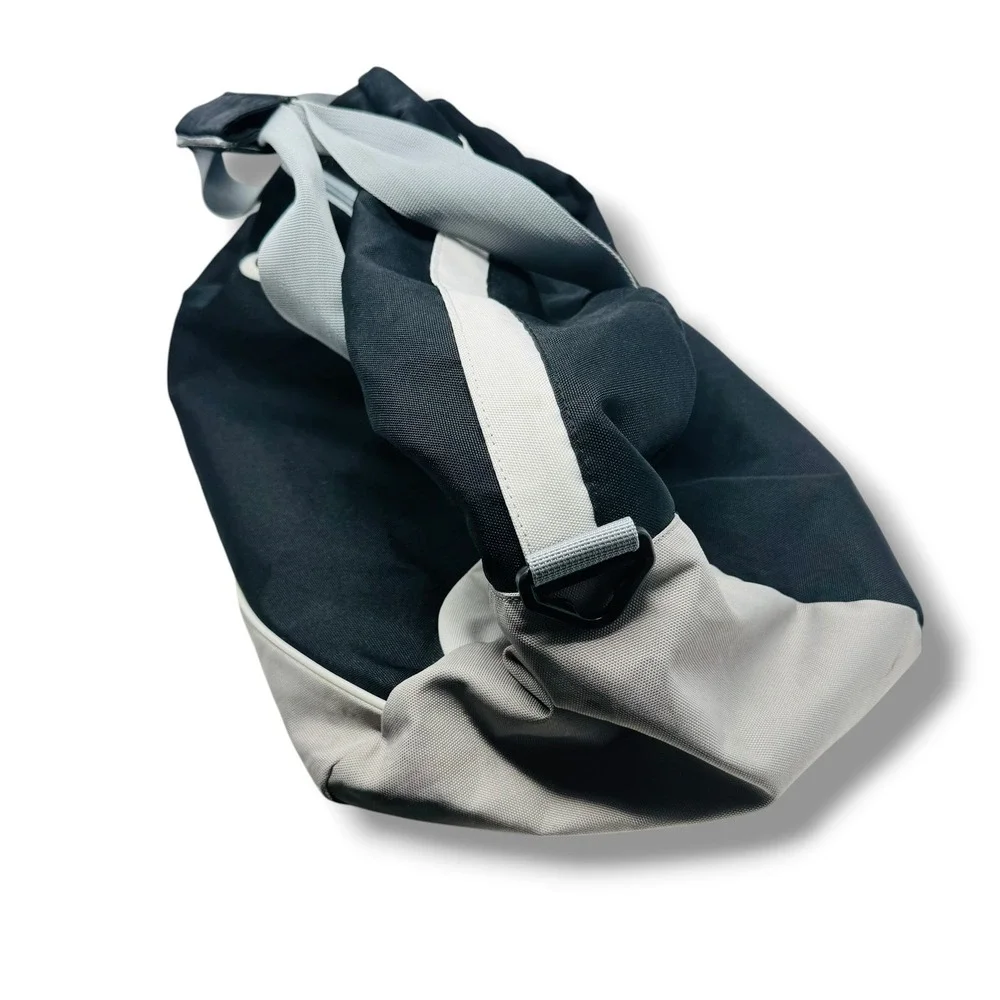 Vintage Nike Duffle Bag Black Gray White Swoosh Logo Gym Travel Carry On‎ Sport
